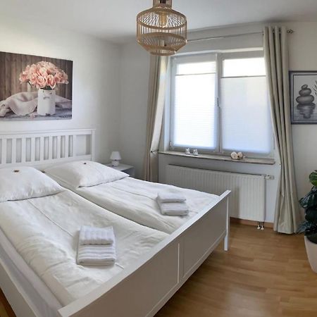 Komfortables Einzelhaus Mit Garten Halstenbek Esterno foto